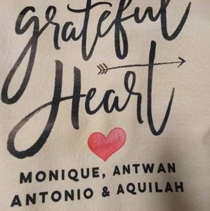 Meet your Posher, Moniue